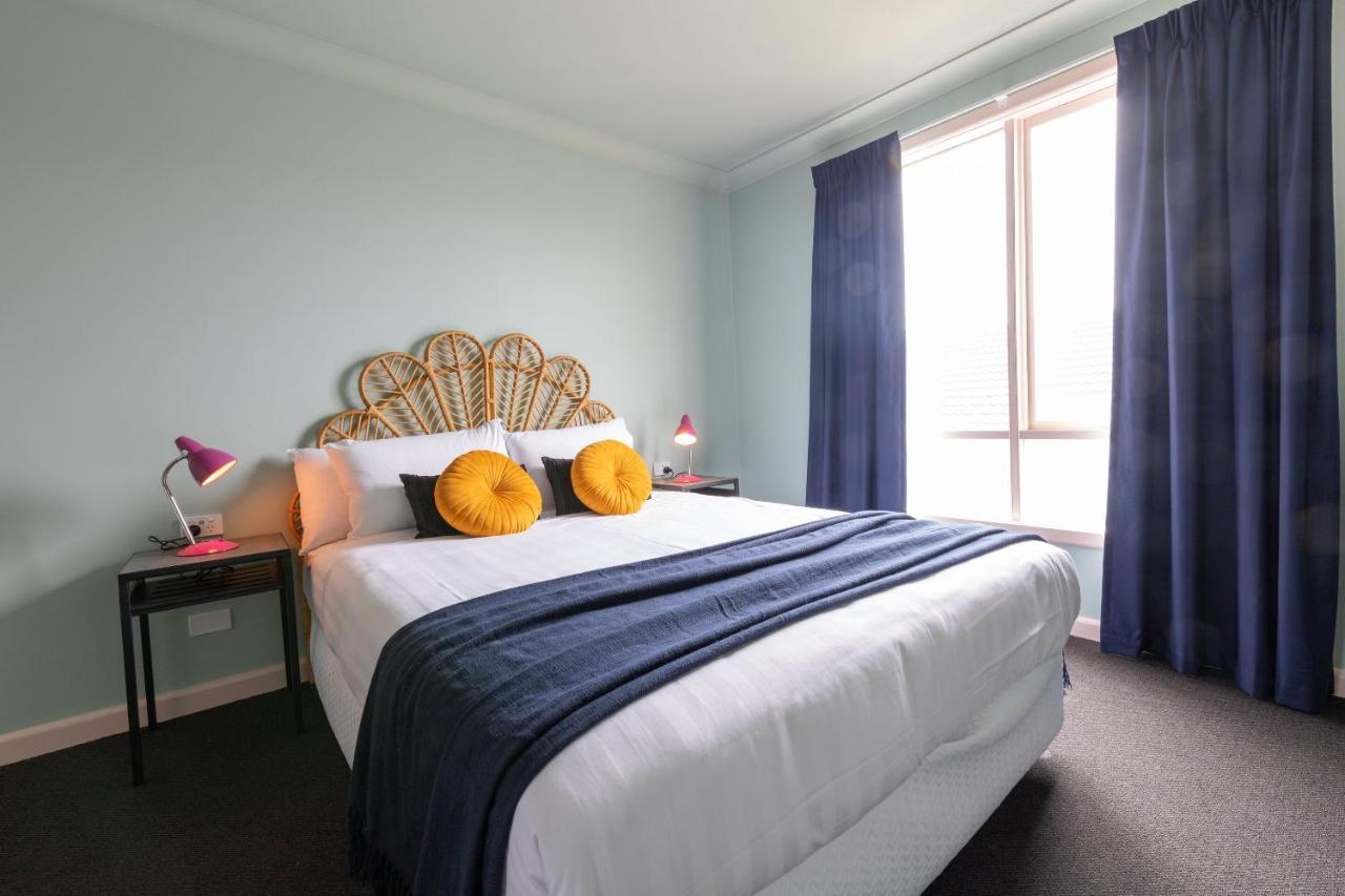 Selina St Kilda Melbourne Hostel Екстериор снимка