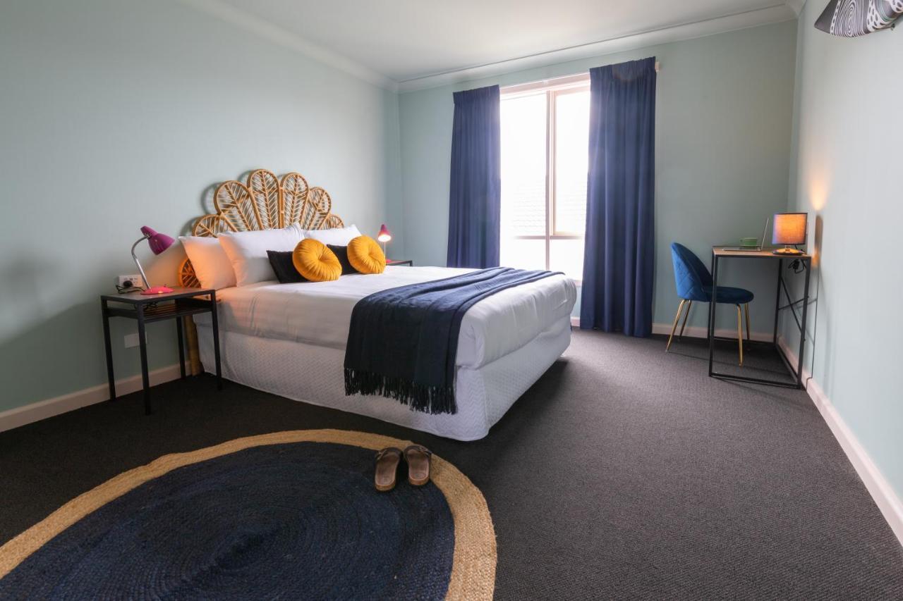 Selina St Kilda Melbourne Hostel Екстериор снимка